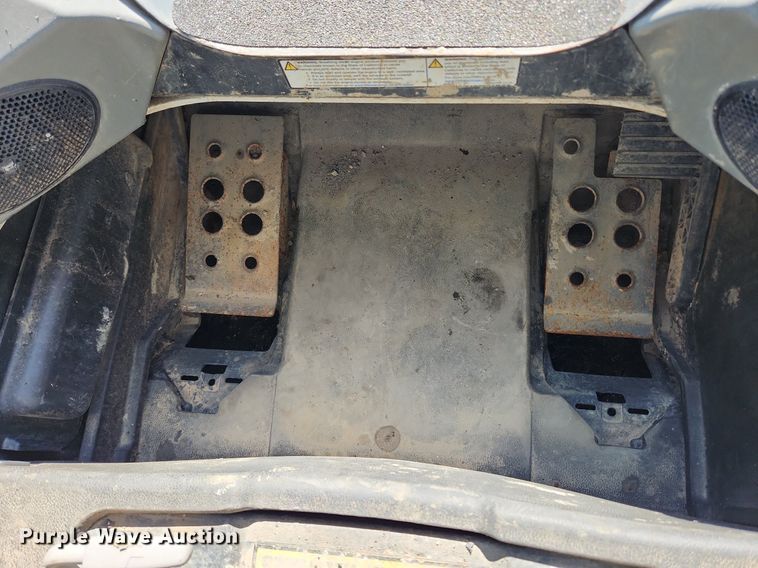 image for item MW9664 2019 Bobcat T740  tracked skid steer loader