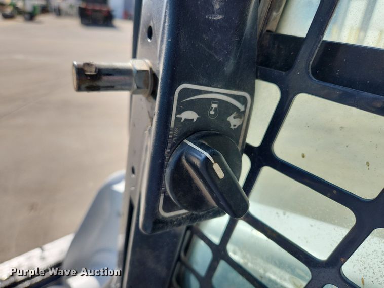 image for item MW9664 2019 Bobcat T740  tracked skid steer loader