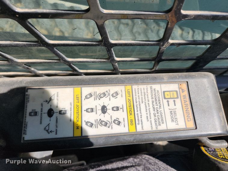 image for item MW9664 2019 Bobcat T740  tracked skid steer loader