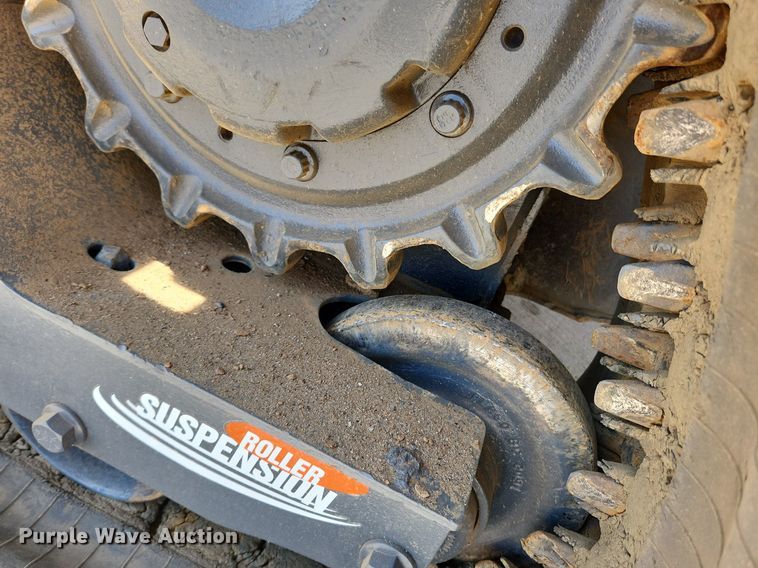 image for item MW9664 2019 Bobcat T740  tracked skid steer loader