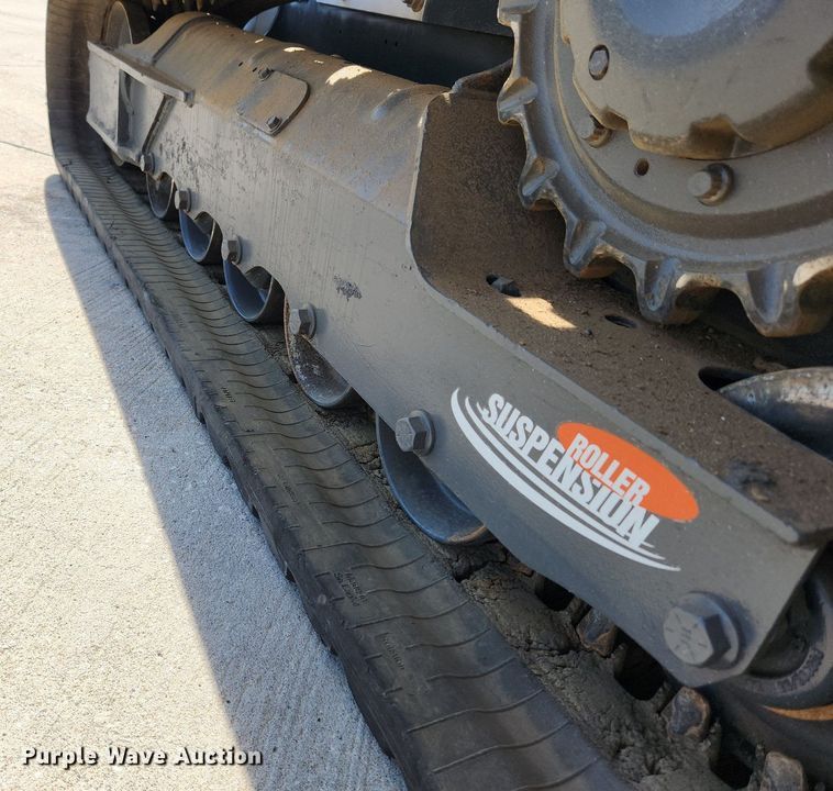 image for item MW9664 2019 Bobcat T740  tracked skid steer loader