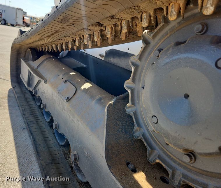 image for item MW9664 2019 Bobcat T740  tracked skid steer loader