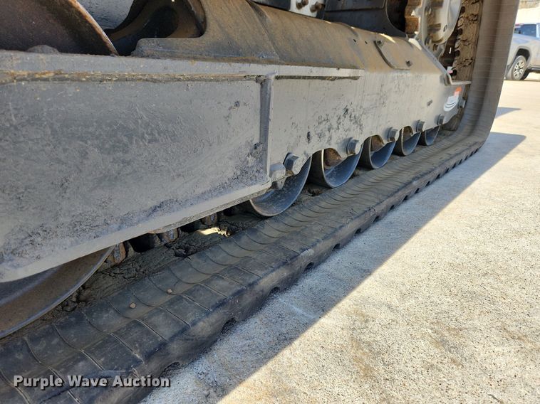 image for item MW9664 2019 Bobcat T740  tracked skid steer loader