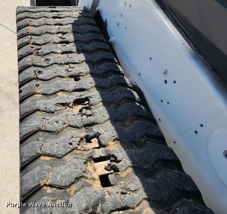 image for item MW9664 2019 Bobcat T740  tracked skid steer loader