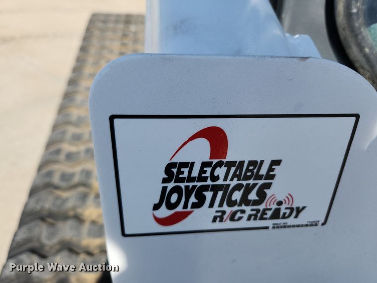 image for item MW9664 2019 Bobcat T740  tracked skid steer loader