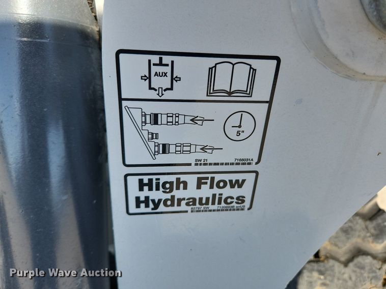 image for item MW9664 2019 Bobcat T740  tracked skid steer loader