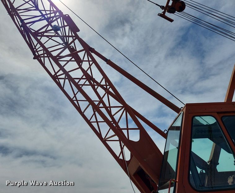 image for item MW9755 1992 Manitowoc M50W  crane