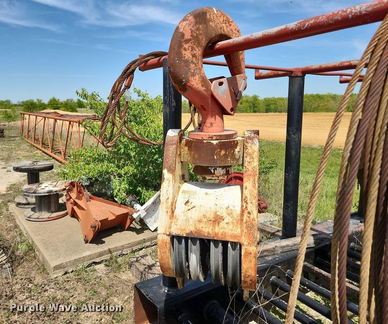 image for item MW9755 1992 Manitowoc M50W  crane