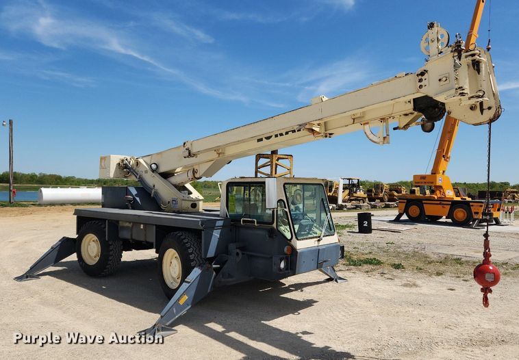 image for item MW9757 1994 Lorain LCD150  crane