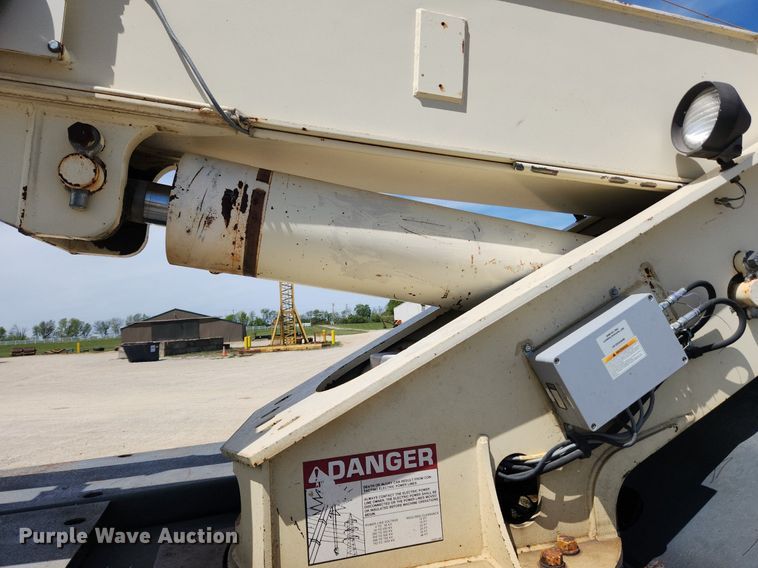 image for item MW9757 1994 Lorain LCD150  crane