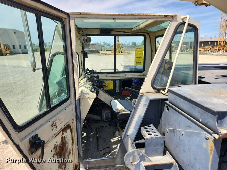 image for item MW9757 1994 Lorain LCD150  crane