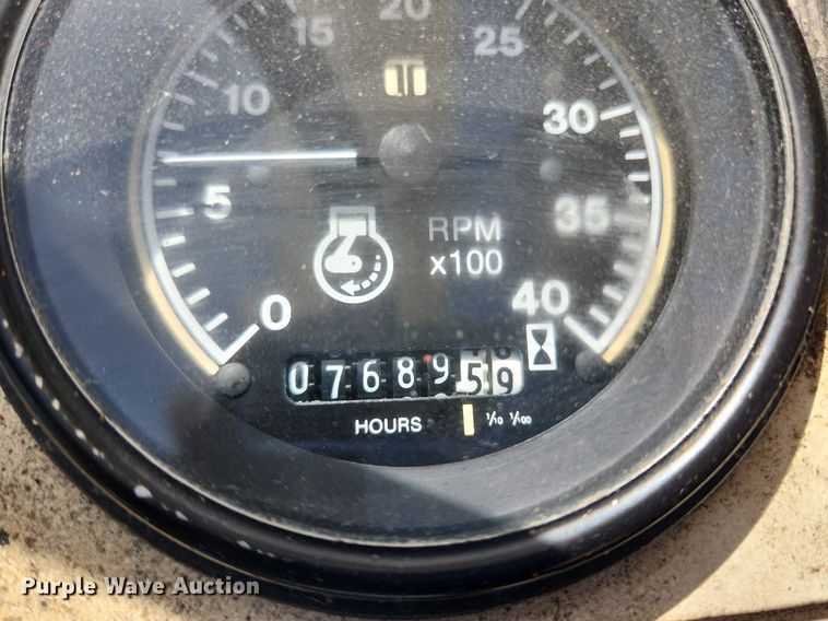 image for item MW9757 1994 Lorain LCD150  crane