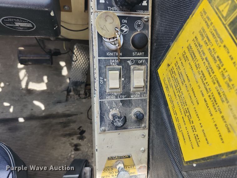 image for item MW9757 1994 Lorain LCD150  crane