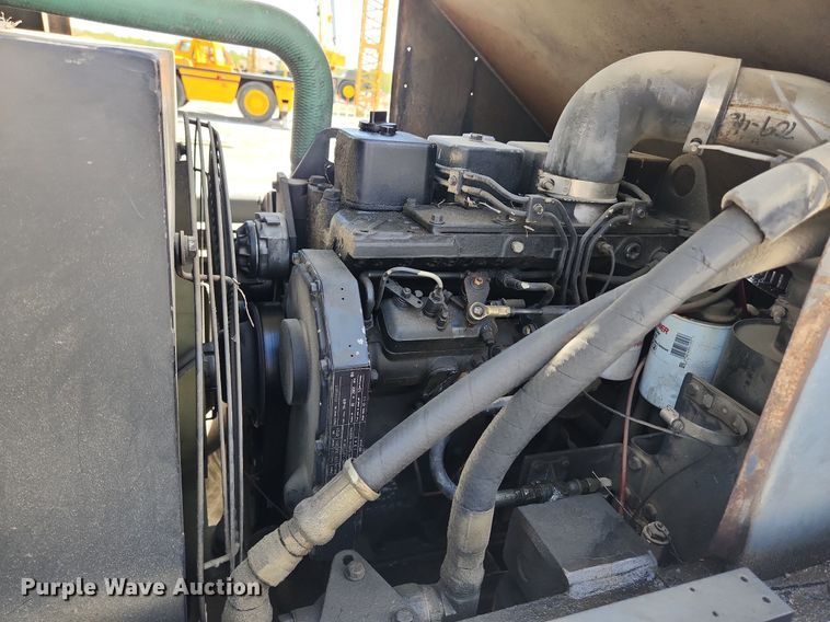 image for item MW9757 1994 Lorain LCD150  crane