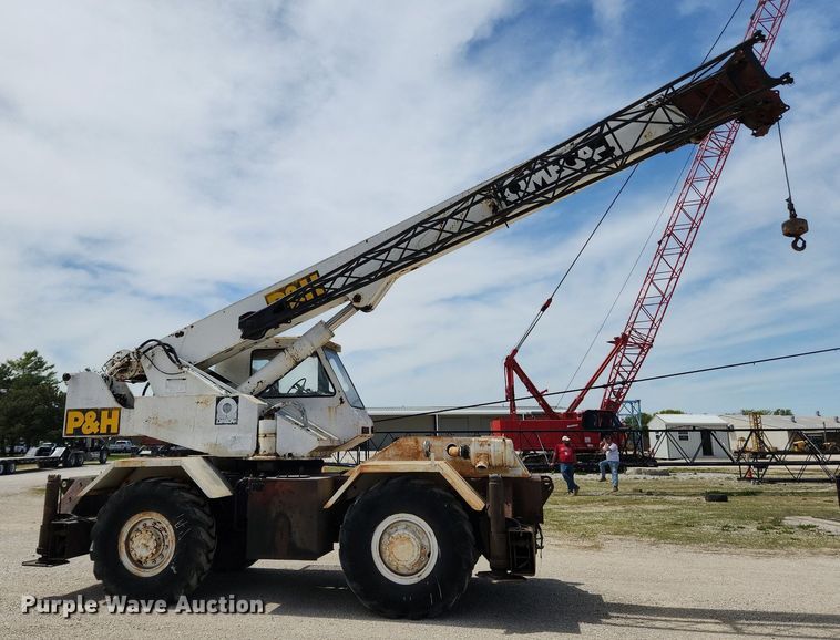 image for item MW9758 1980 P&H Omega 20-20  crane