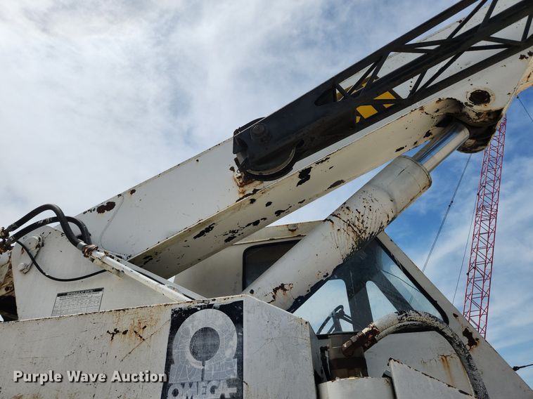 image for item MW9758 1980 P&H Omega 20-20  crane