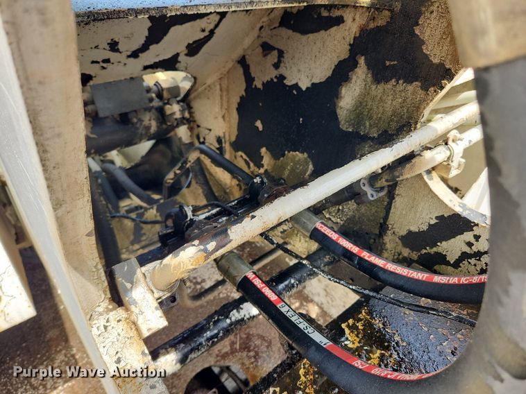 image for item MW9758 1980 P&H Omega 20-20  crane