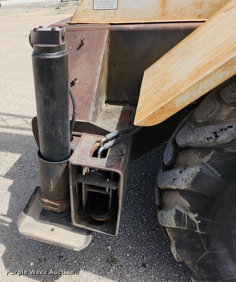 image for item MW9758 1980 P&H Omega 20-20  crane