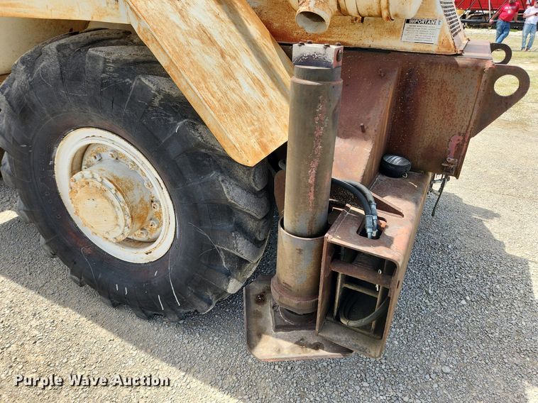 image for item MW9758 1980 P&H Omega 20-20  crane