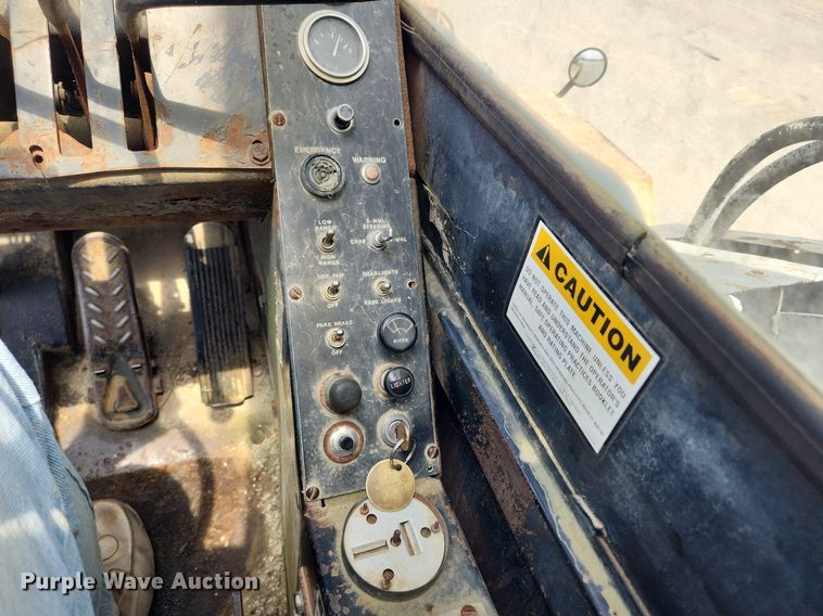 image for item MW9758 1980 P&H Omega 20-20  crane