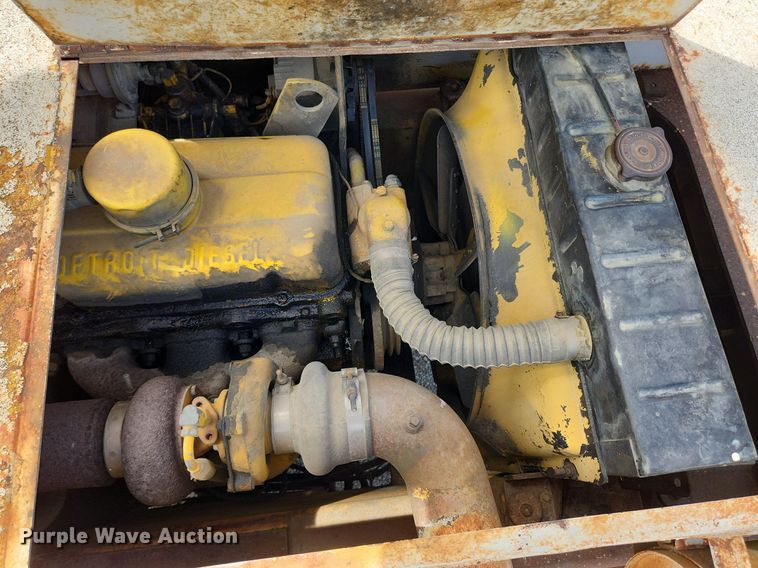 image for item MW9758 1980 P&H Omega 20-20  crane