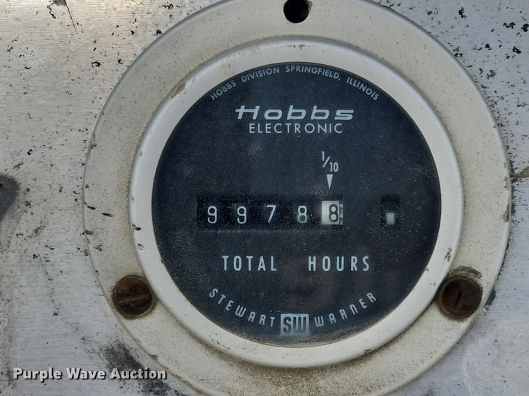 image for item MW9758 1980 P&H Omega 20-20  crane