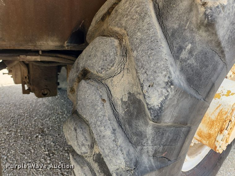 image for item MW9758 1980 P&H Omega 20-20  crane