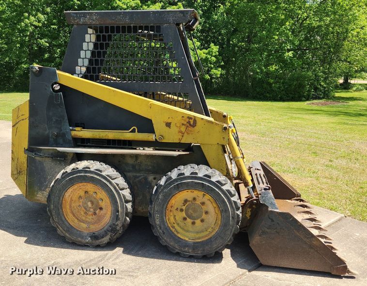 image for item MW9778 Mahto L1300  skid steer loader