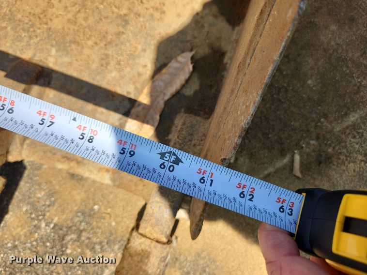 image for item MW9778 Mahto L1300  skid steer loader