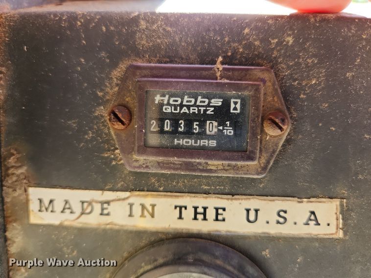 image for item MW9778 Mahto L1300  skid steer loader