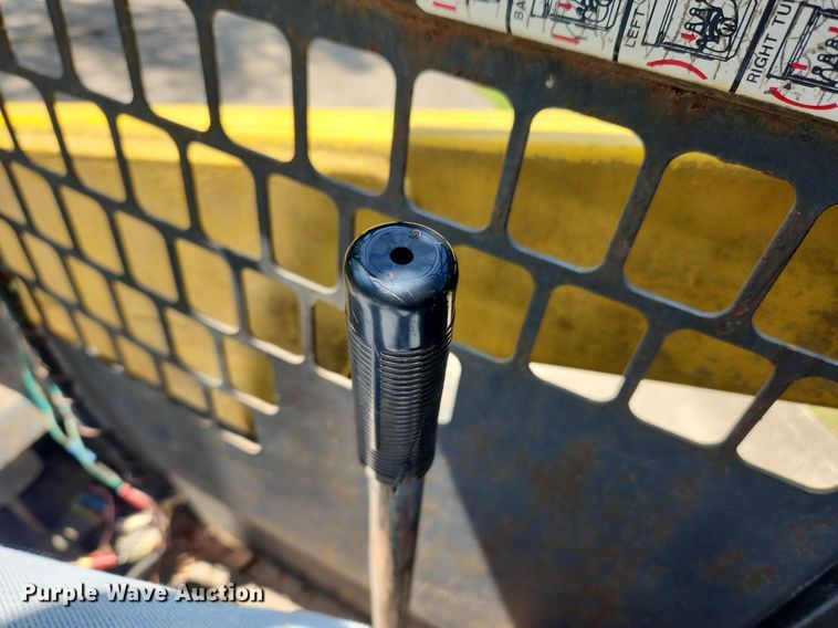 image for item MW9778 Mahto L1300  skid steer loader