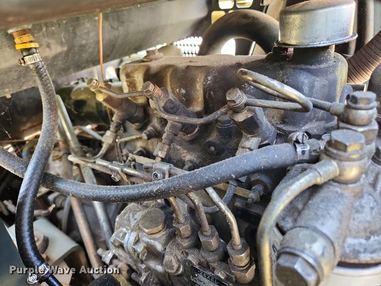 image for item MW9778 Mahto L1300  skid steer loader