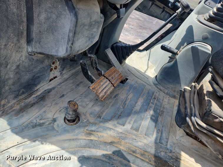 image for item MW9779 2003 Caterpillar 420D  backhoe