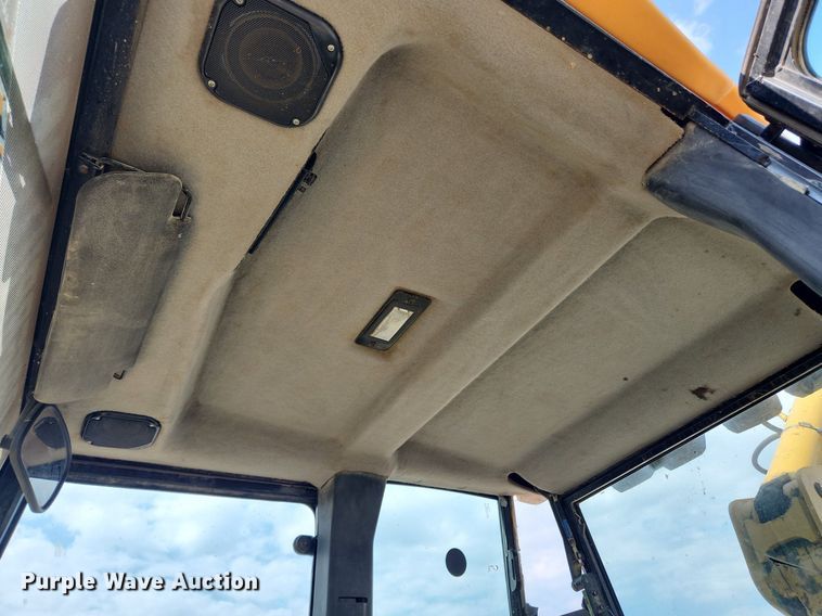 image for item MW9779 2003 Caterpillar 420D  backhoe