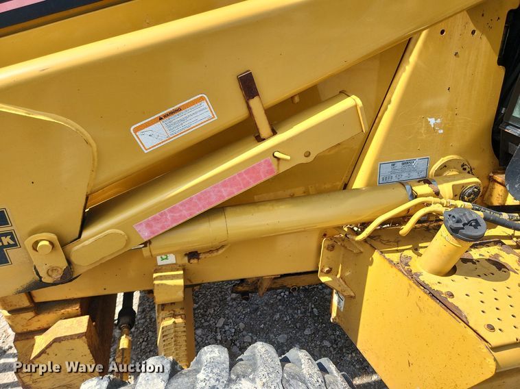image for item MW9779 2003 Caterpillar 420D  backhoe