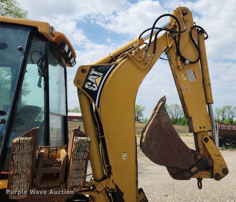 image for item MW9779 2003 Caterpillar 420D  backhoe