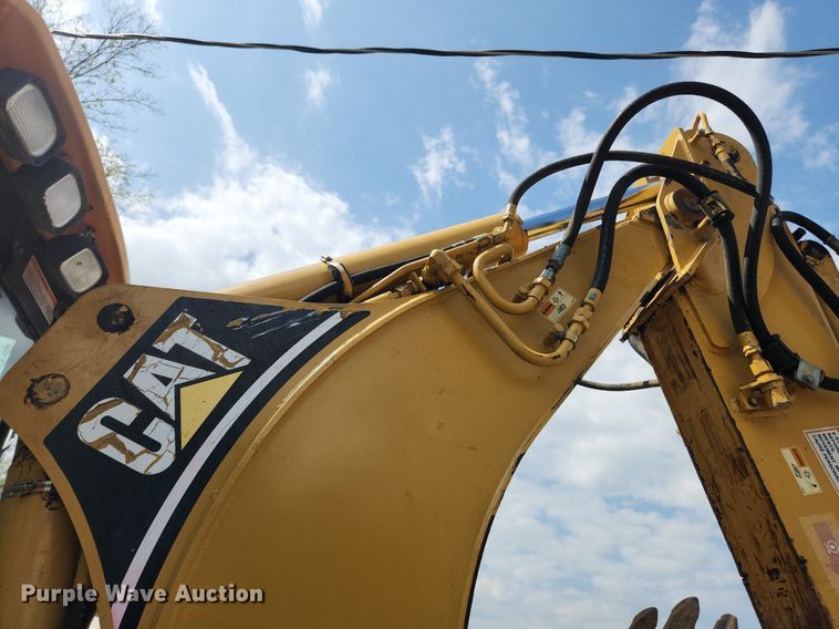 image for item MW9779 2003 Caterpillar 420D  backhoe