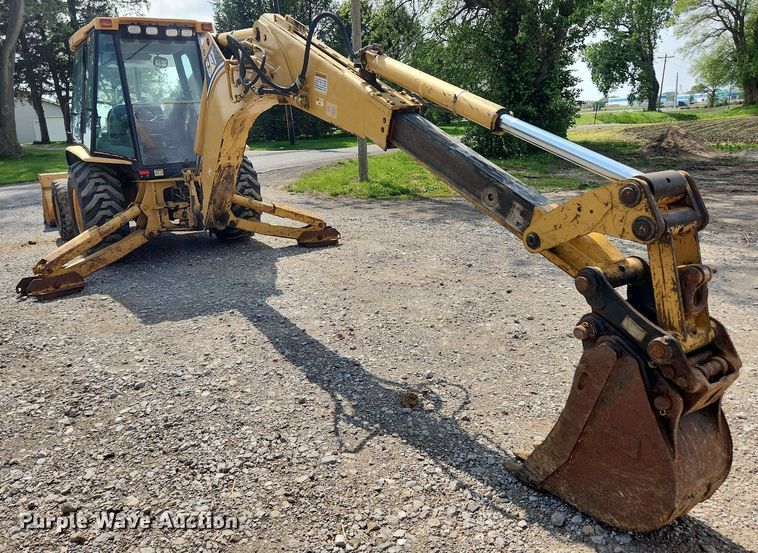 image for item MW9779 2003 Caterpillar 420D  backhoe