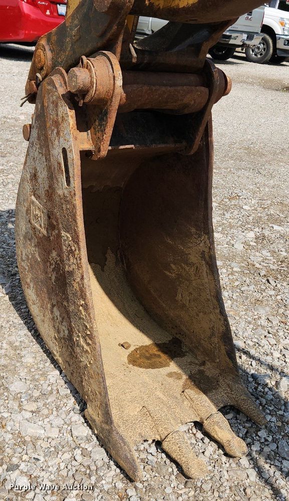 image for item MW9779 2003 Caterpillar 420D  backhoe