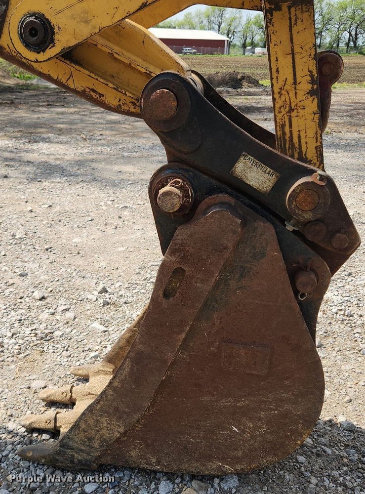 image for item MW9779 2003 Caterpillar 420D  backhoe