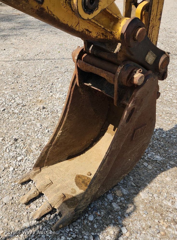 image for item MW9779 2003 Caterpillar 420D  backhoe