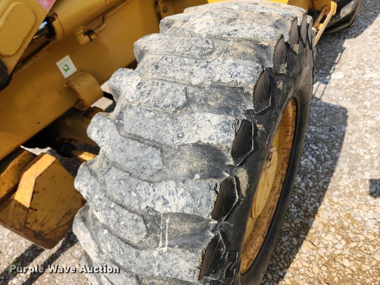 image for item MW9779 2003 Caterpillar 420D  backhoe