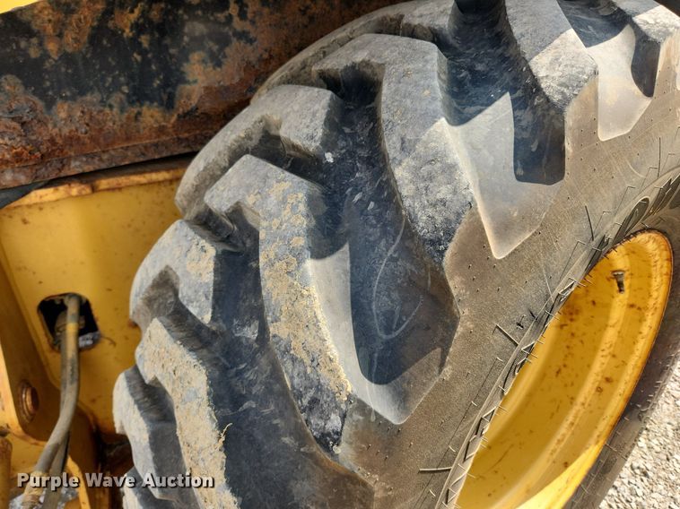 image for item MW9779 2003 Caterpillar 420D  backhoe