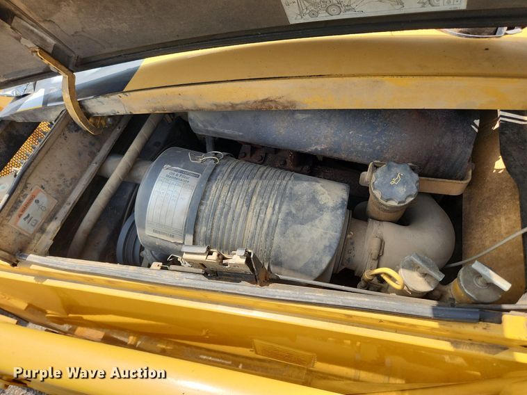 image for item MW9779 2003 Caterpillar 420D  backhoe