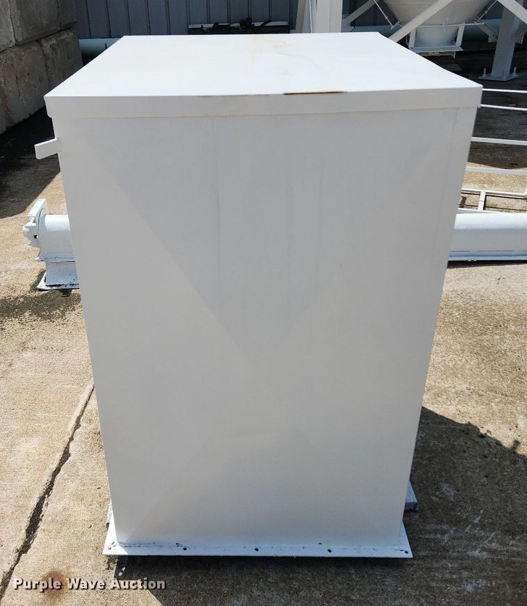 image for item MW9782 Cement powder silo