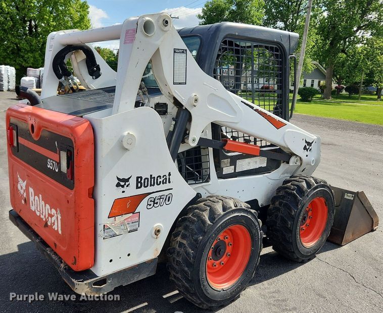 image for item MW9785 2017 Bobcat S570  skid steer loader