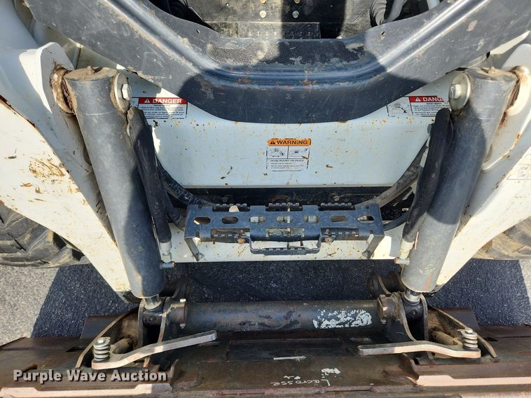 image for item MW9785 2017 Bobcat S570  skid steer loader