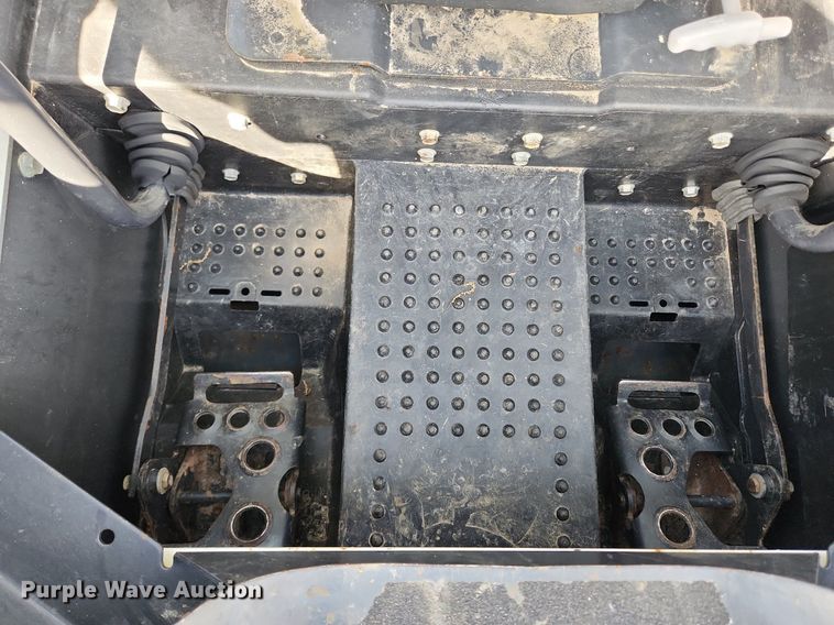 image for item MW9785 2017 Bobcat S570  skid steer loader