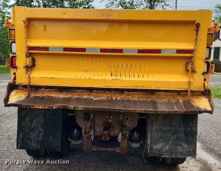 image for item MW9786 2009 International WorkStar 7500  dump truck