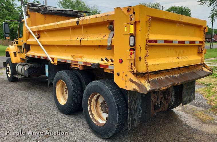image for item MW9786 2009 International WorkStar 7500  dump truck